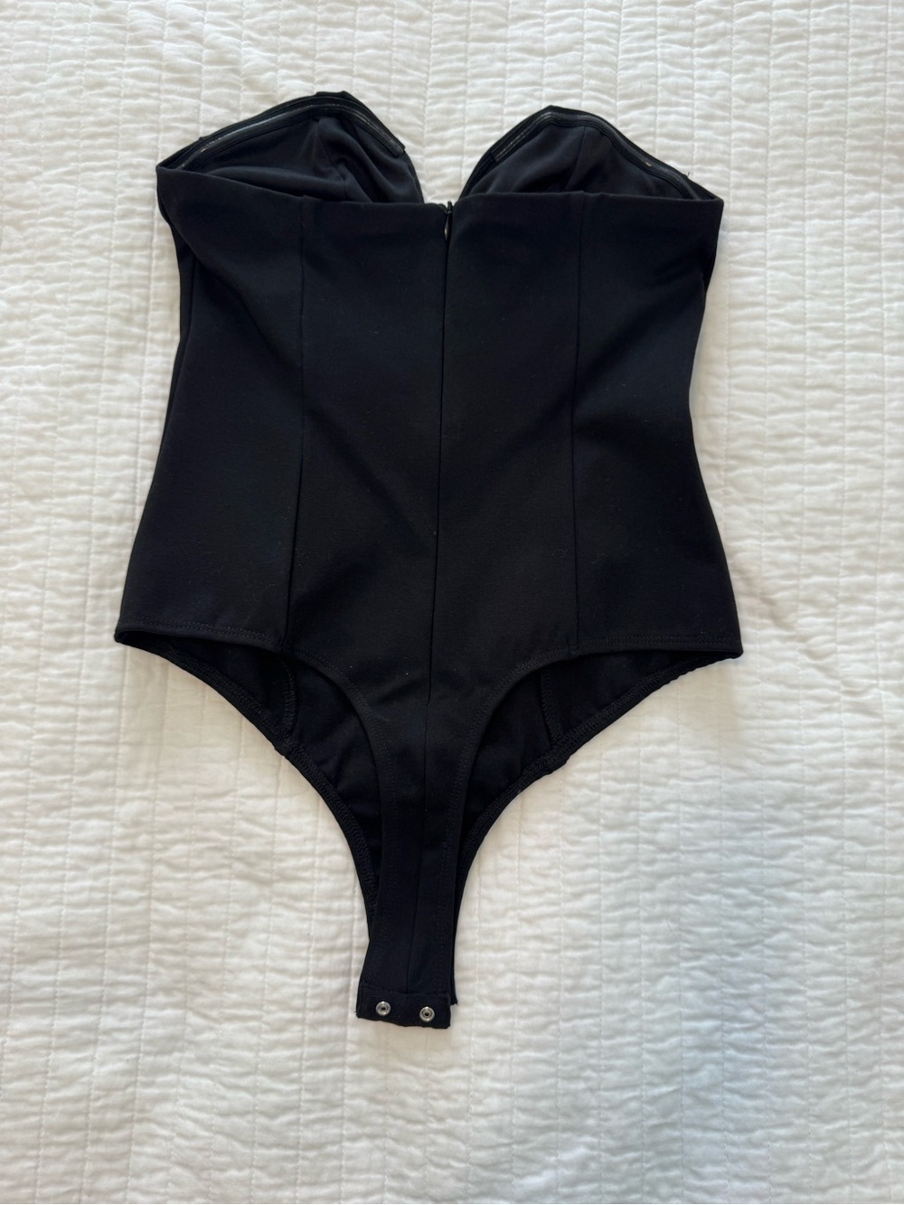 Superdown Sweetheart Neck Strapless Black Bodysuit - Picture 3 of 3